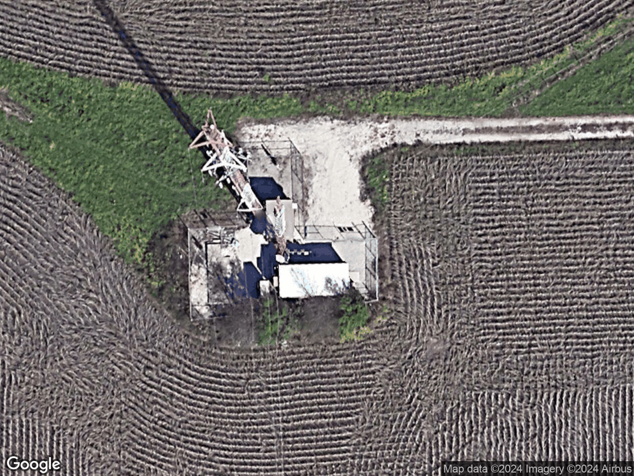 1991 N. ELIZABETH ST. DECATUR IL 62526 - Rooftop Antenna - Cell Tower