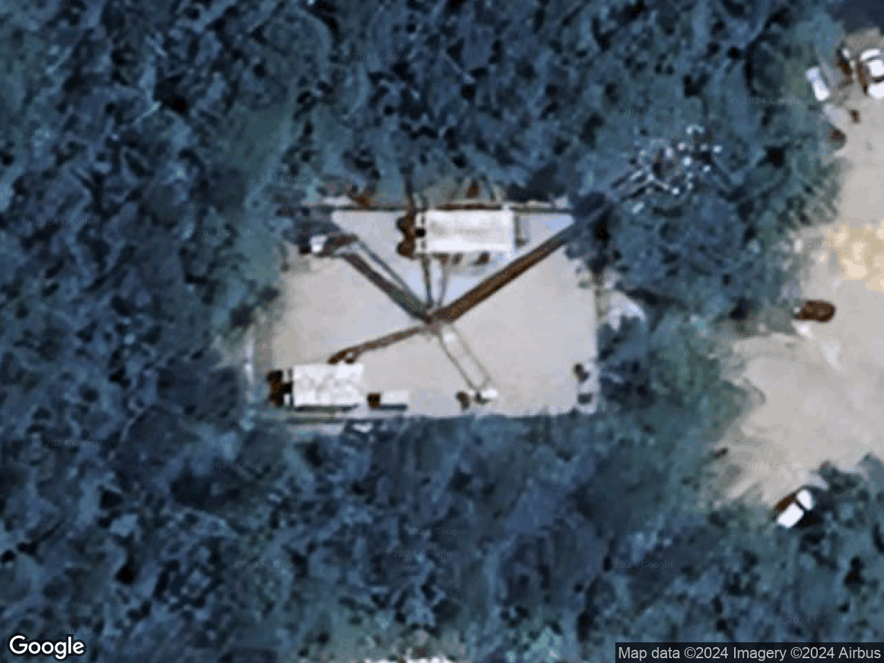 3618 Vann Road Birmingham AL 35235 - Rooftop Antenna - Cell Tower