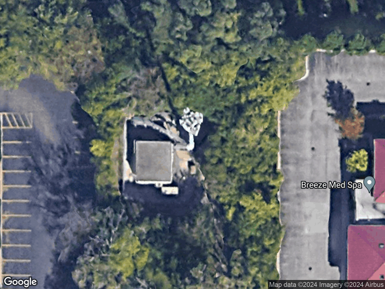1610 W. Central Road Arlington Heights IL 60004 - Rooftop Antenna - Cell Tower