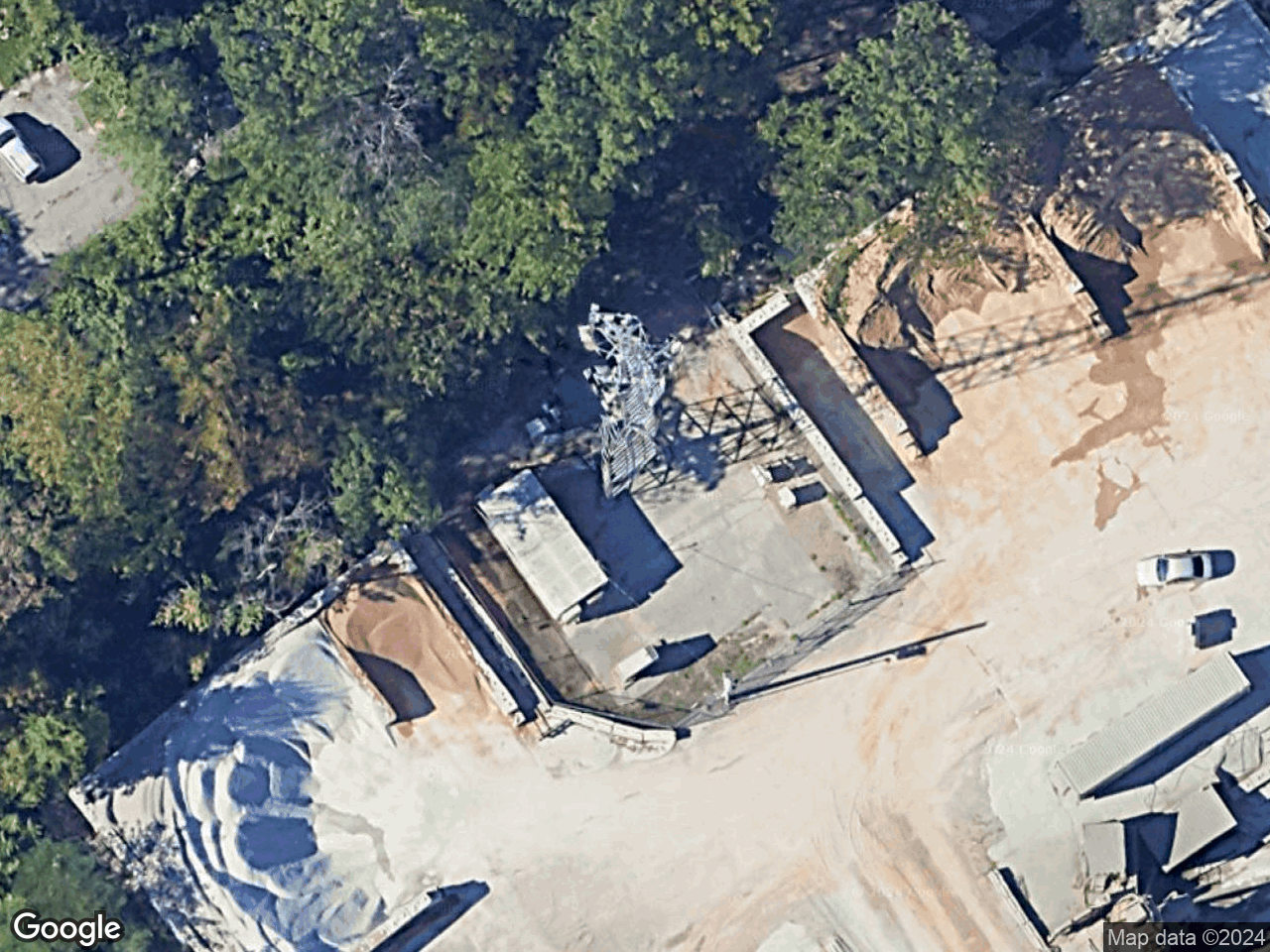 4612 WEST ROSALIE STREET SAINT LOUIS MO 63115 - Rooftop Antenna - Cell Tower