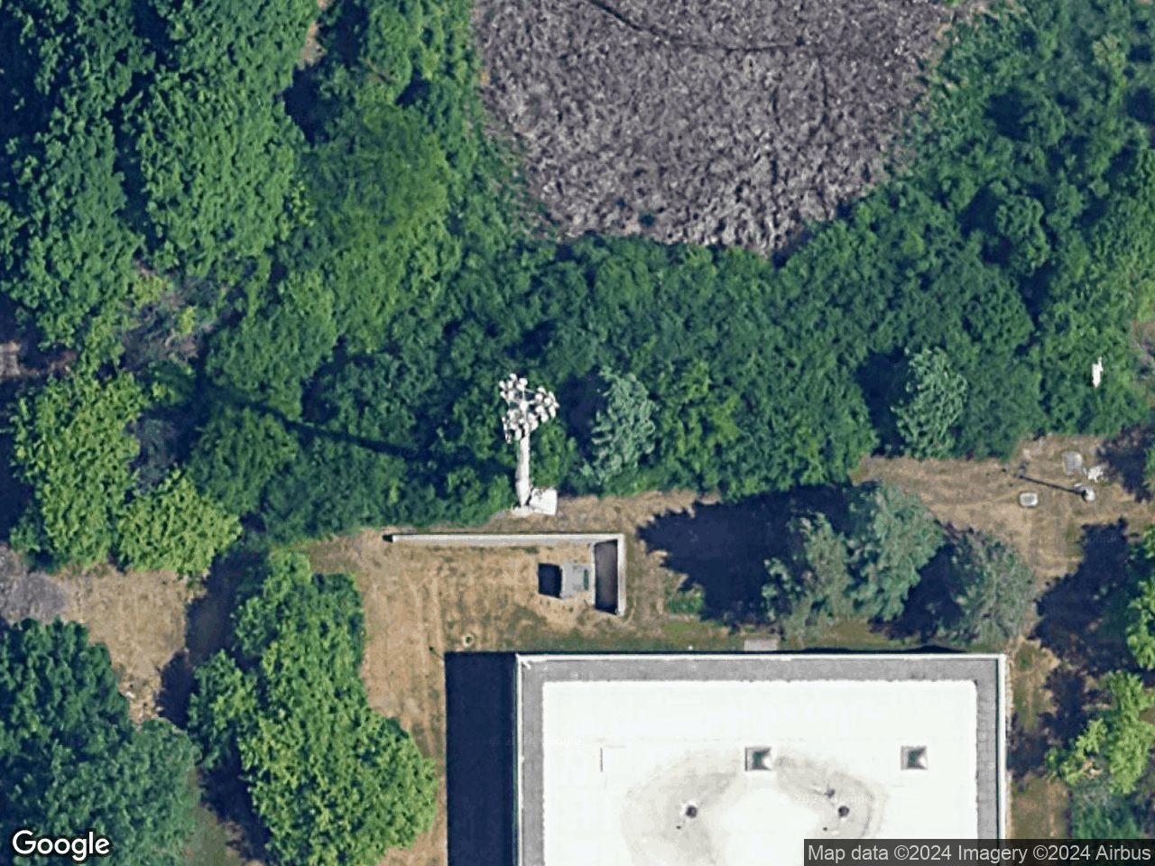 2501 NORTH EAGLE WAY Hoffman Estates IL 60196 - Rooftop Antenna - Cell Tower