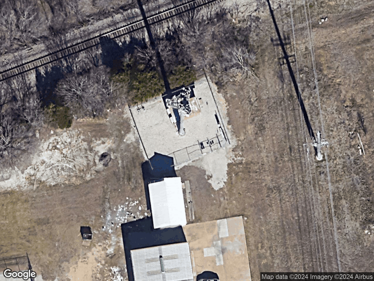 1915 VIRGINIA STREET DENTON TX 76208 - Rooftop Antenna - Cell Tower