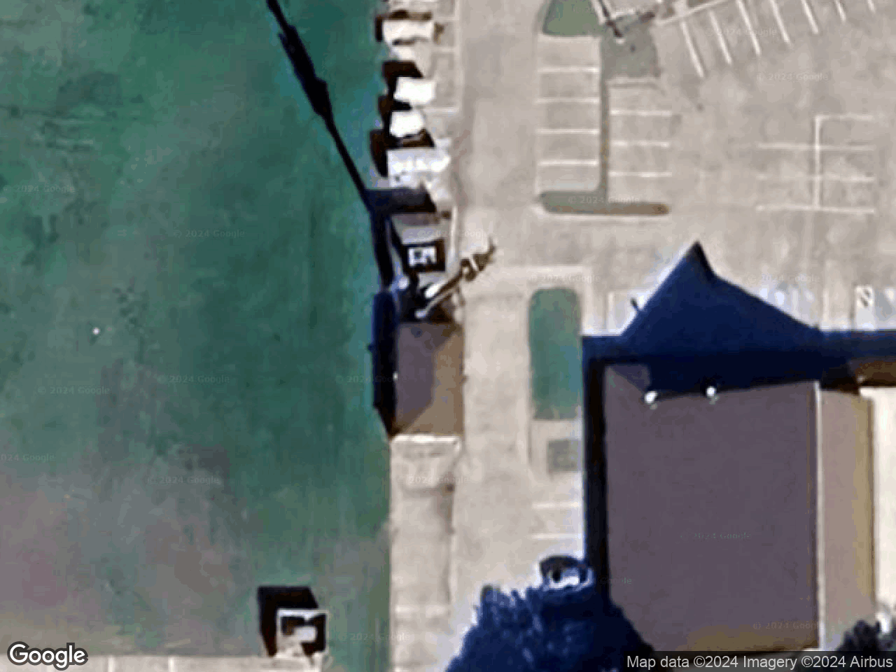 907 WEST MAIN LEWISVILLE TX 75067 - Rooftop Antenna - Cell Tower