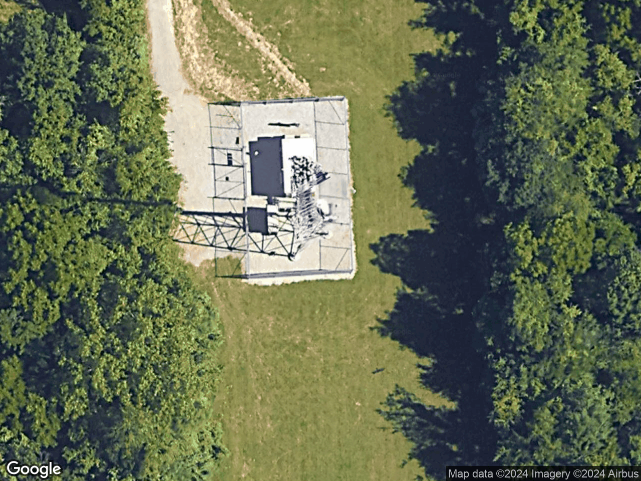 4405 FITZGERALD ROAD DECATUR IL 62521 - Rooftop Antenna - Cell Tower