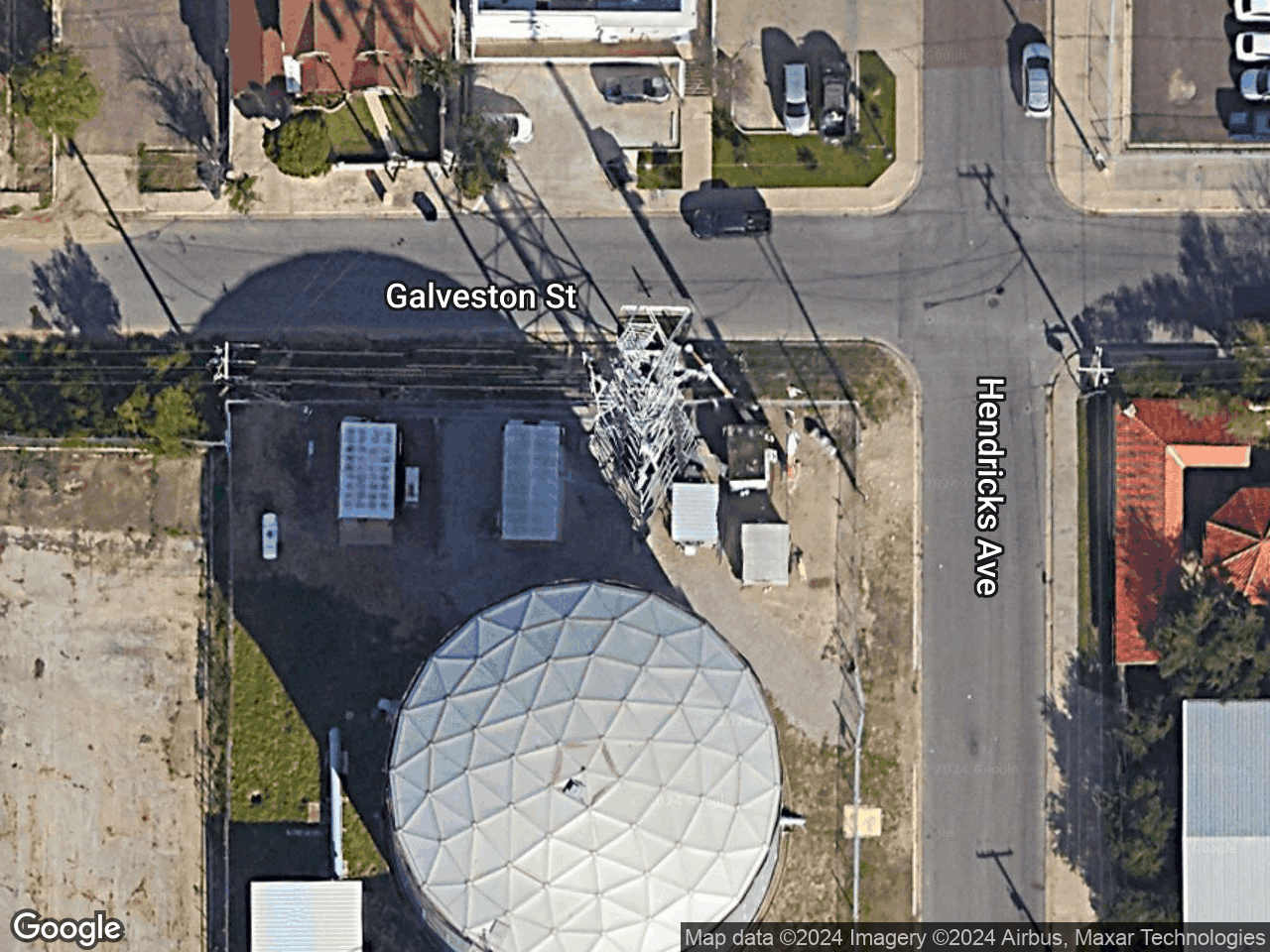 911 GALVESTON STREET LAREDO TX 78040 - Rooftop Antenna - Cell Tower