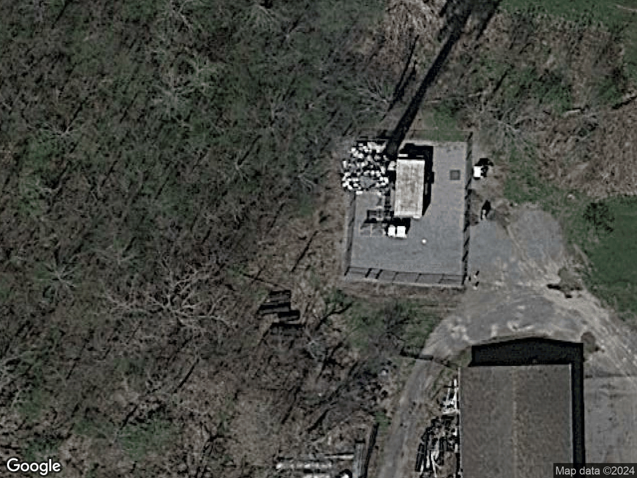 2170 BOWEN ROAD ELMA NY 14059 - Rooftop Antenna - Cell Tower